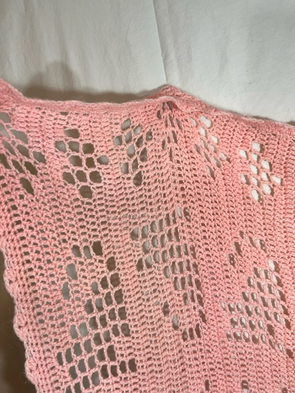 Handmade Pink Crochet Filet Baby Blanket Heart Kitty Cat Pattern Scalloped Trim